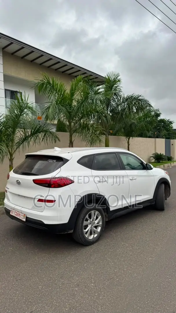 Hyundai Tucson Value AWD 2019 White