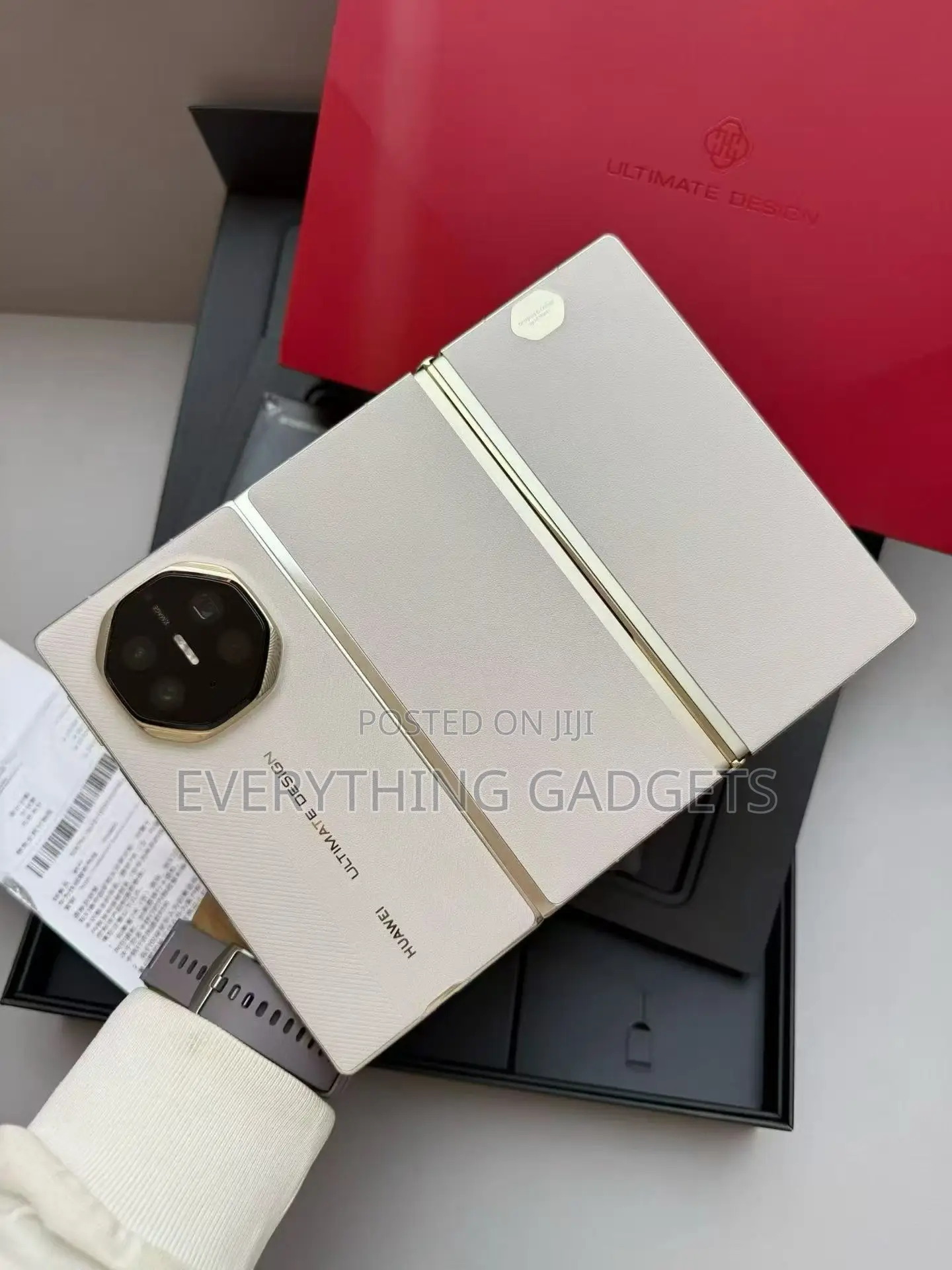 New Huawei Mate XT Ultimate Design 1 TB White