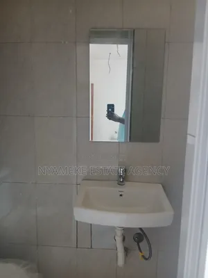 2bdrm Apartment in Ebeneza, Exhibition for rent