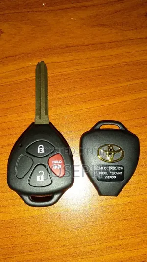 Toyota Key Shells With and Without Blade