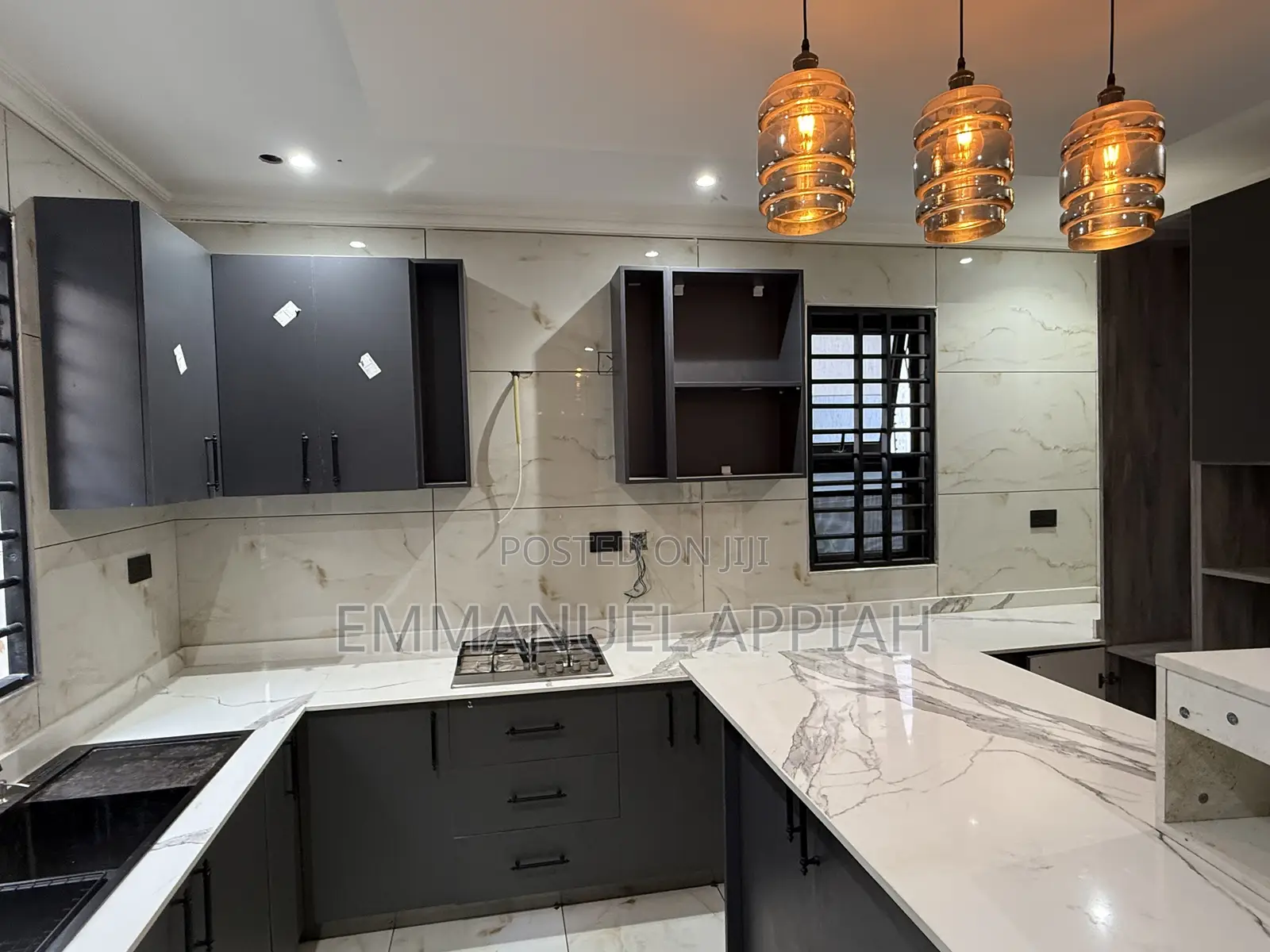 3bdrm House in North Kaneshei, Accra Metropolitan for sale