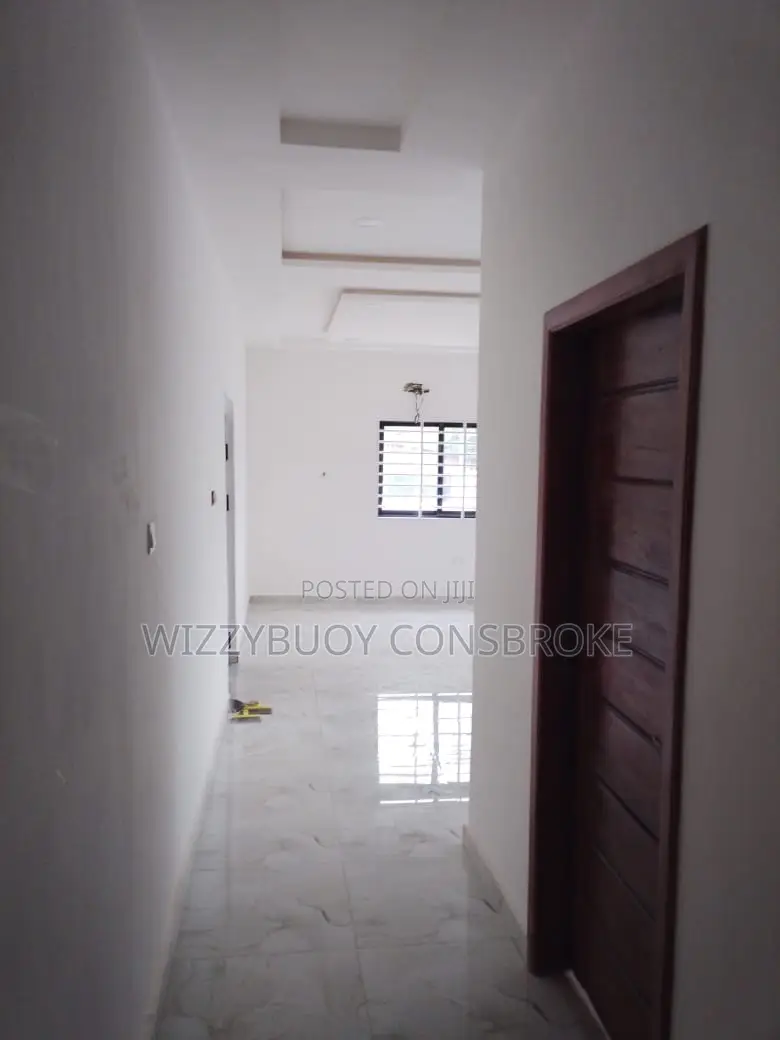 Newly Built 3 Bedrooms House for Sale