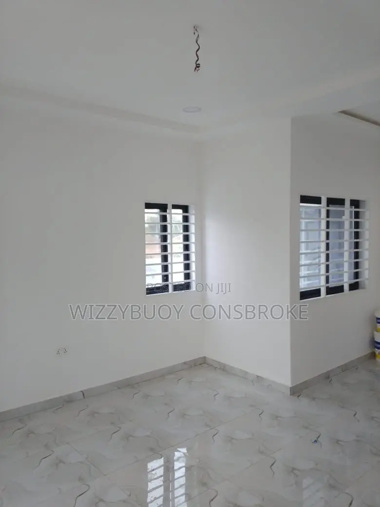 Newly Built 3 Bedrooms House for Sale