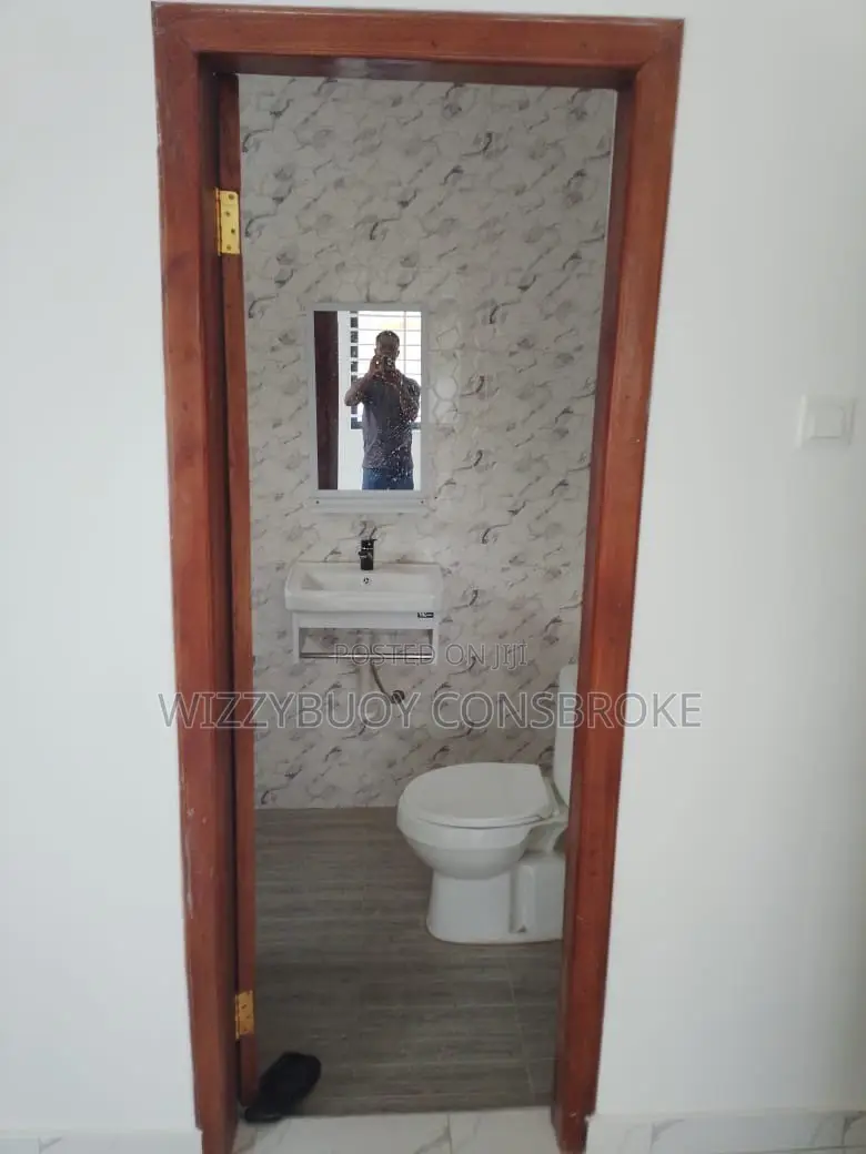 Newly Built 3 Bedrooms House for Sale