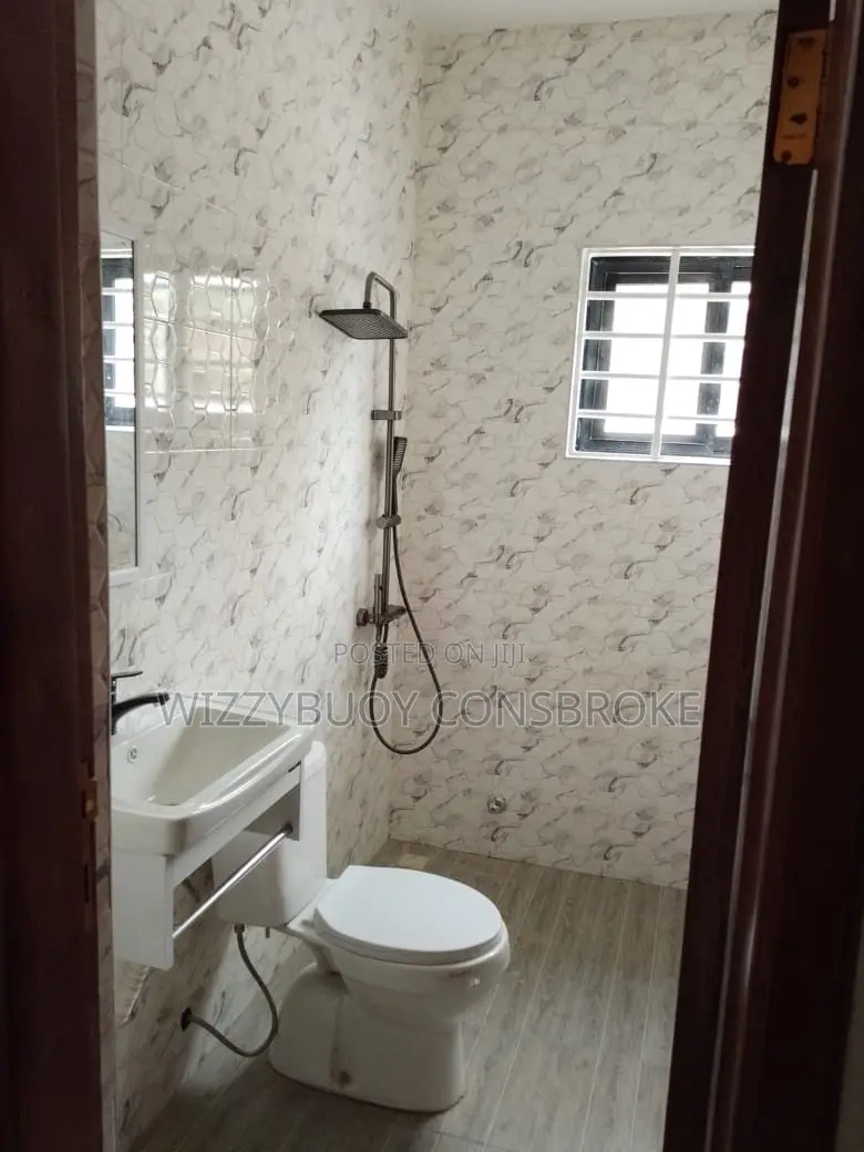 Newly Built 3 Bedrooms House for Sale