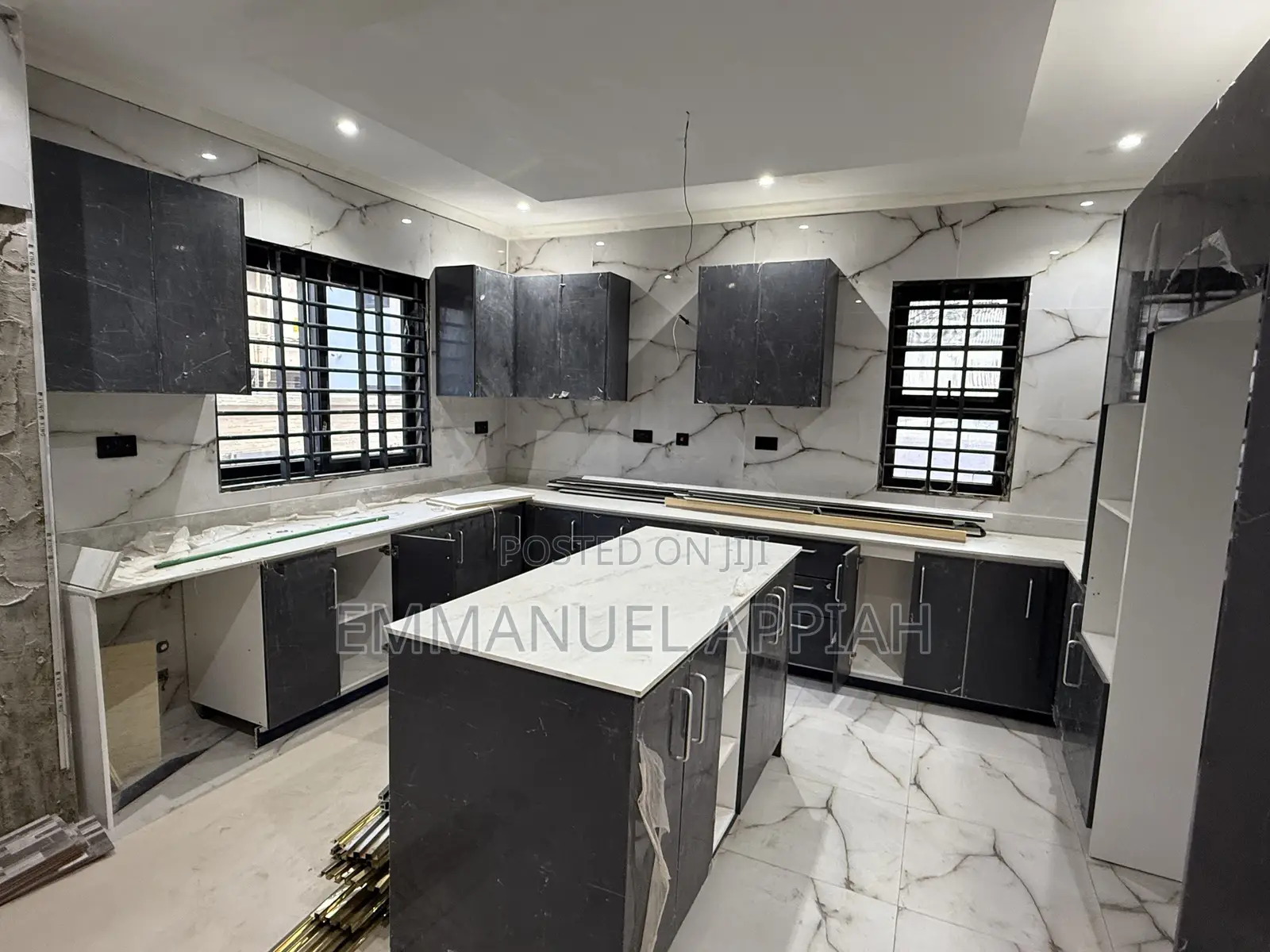 3bdrm House in North Kaneshei, Accra Metropolitan for sale