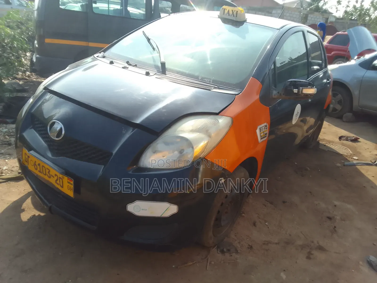 Toyota Vitz 2010 Black