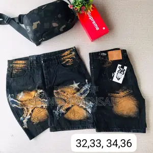 Short Jeans