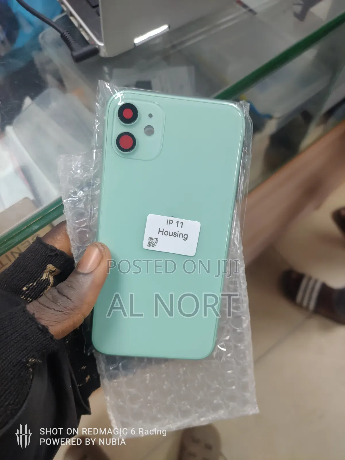 iPhone 11 Rear Housing Frame With Wireless Charging Flex
