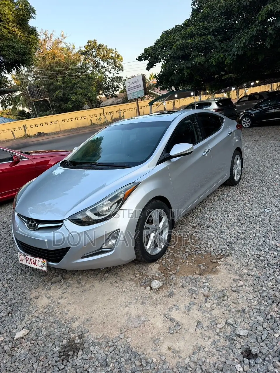 Hyundai Elantra Limited 4dr Sedan (1.8L 4cyl 6A) 2015 Silver
