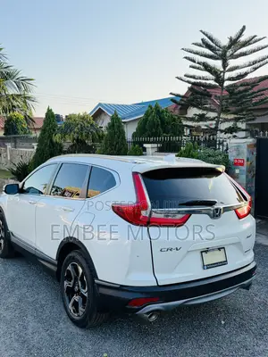 Honda CR-V Touring AWD 2018 White