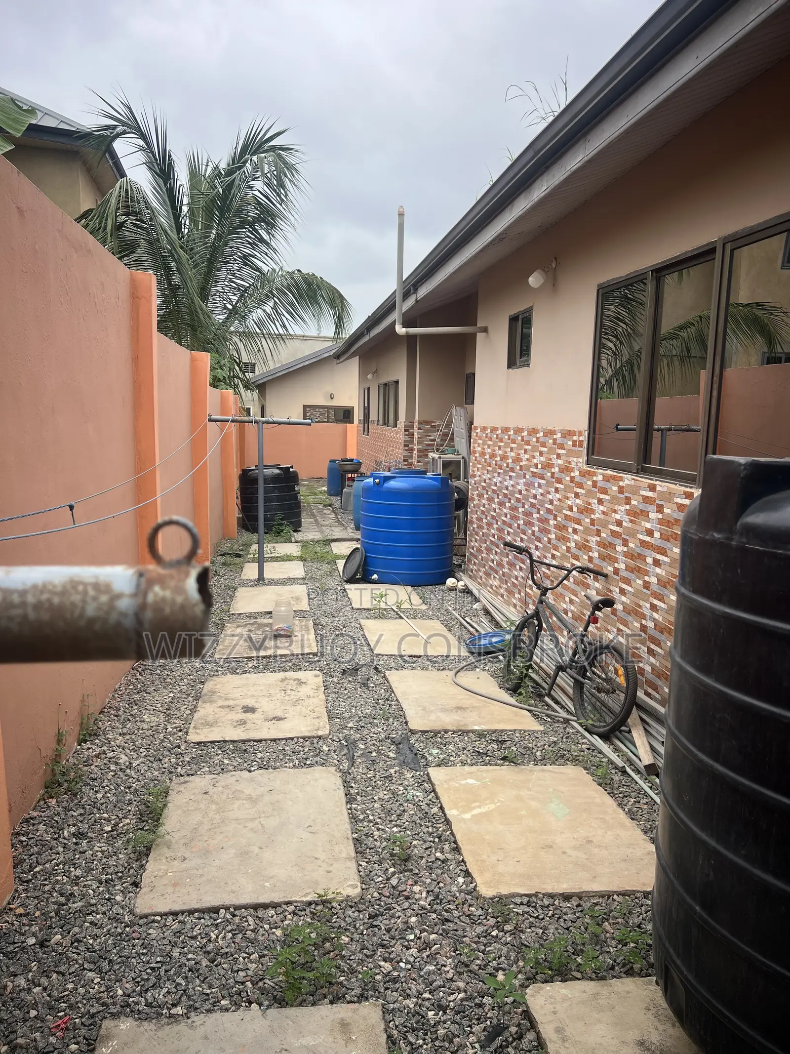 3bdrm House in Amasaman for sale