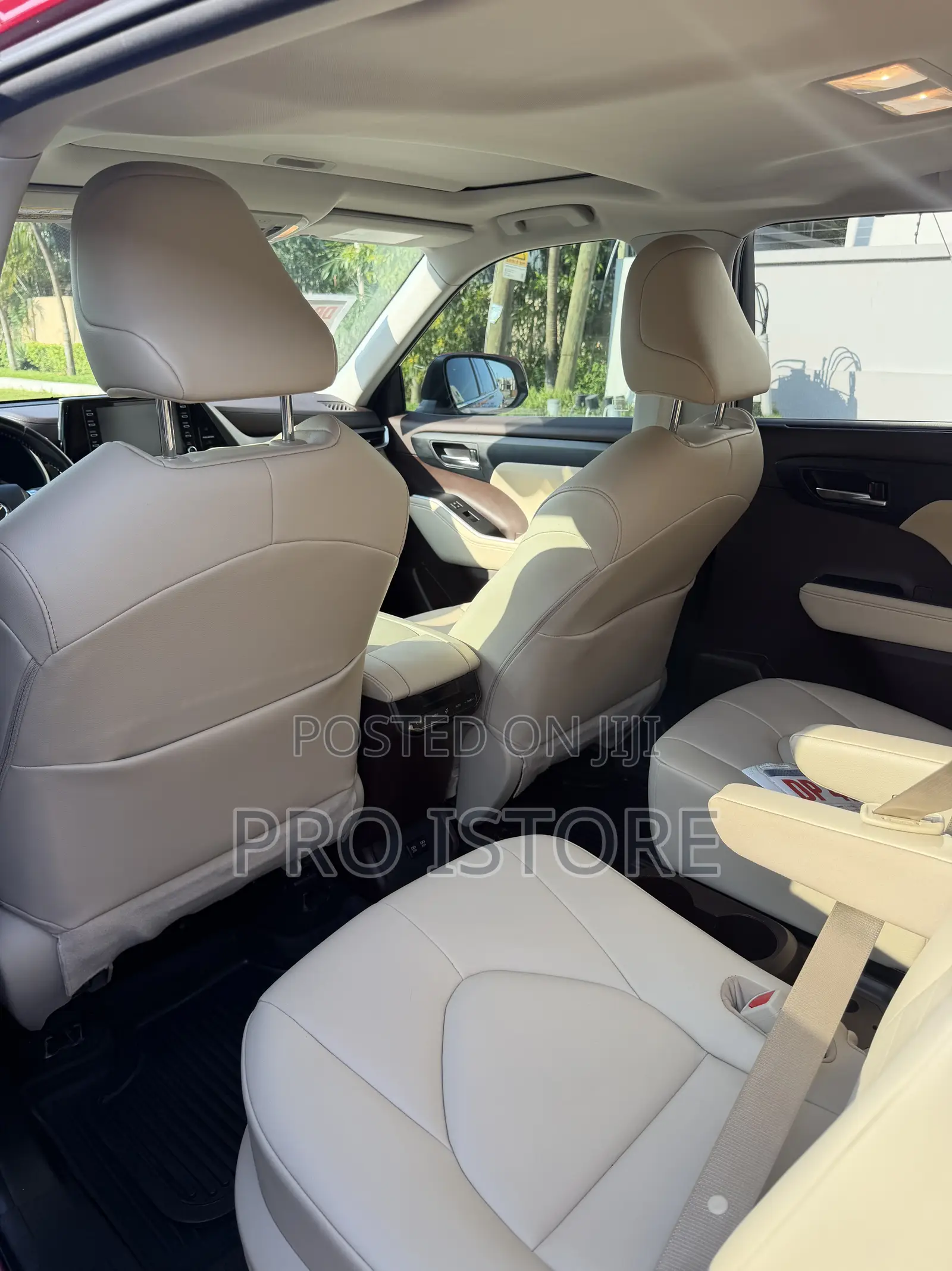Toyota Highlander XLE 2022 Burgundy