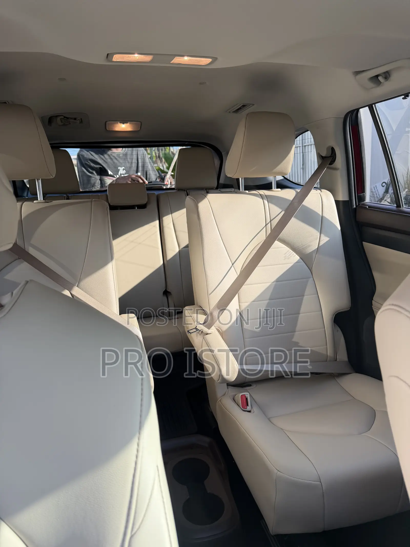 Toyota Highlander XLE 2022 Burgundy