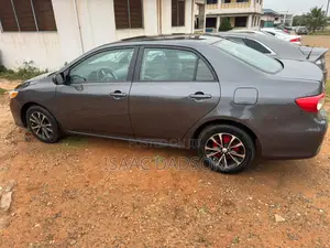Toyota Corolla L 4-Speed Automatic 2013 Gray