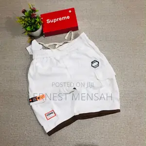 Side Pocket Short
