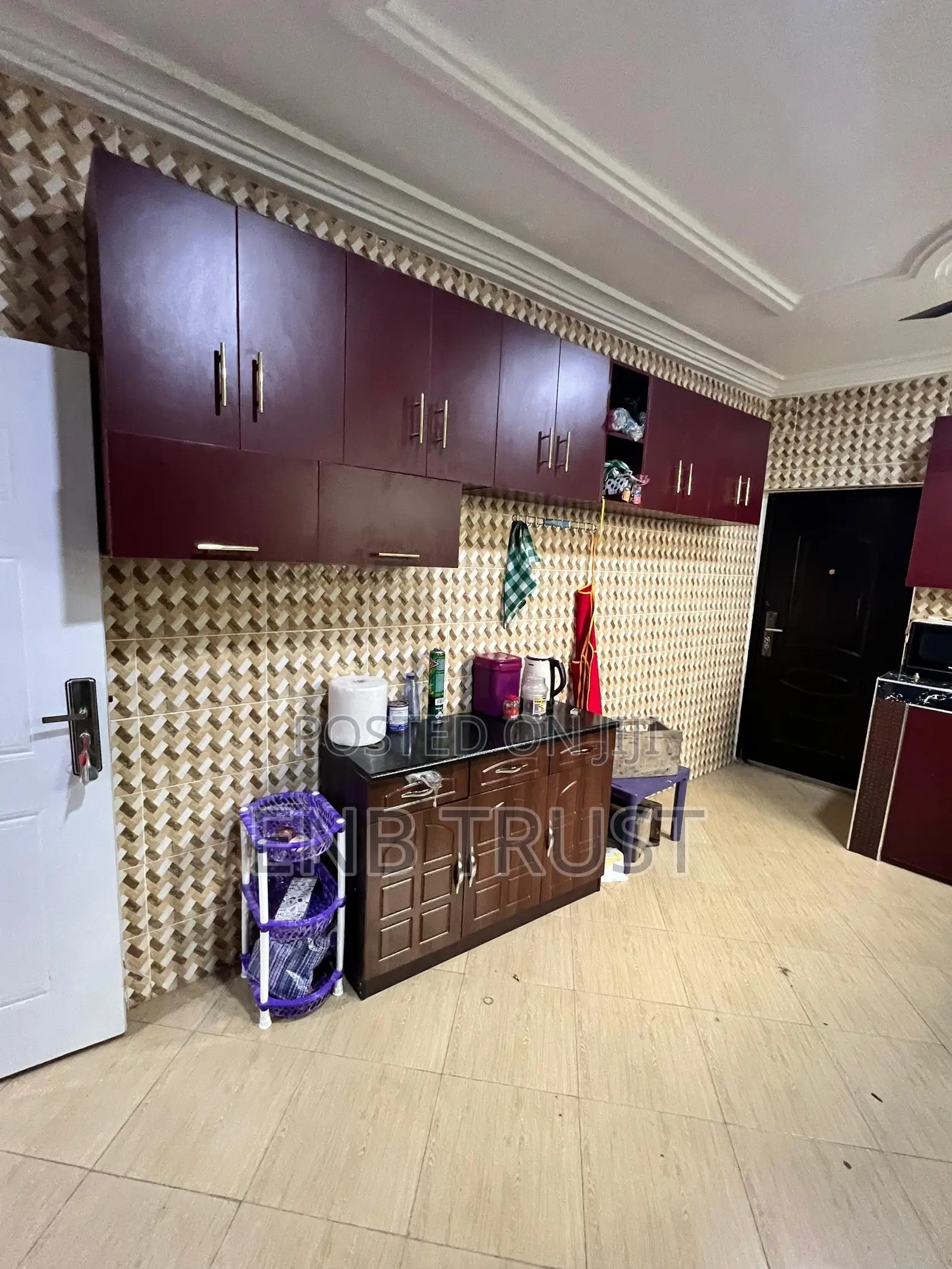 5bdrm Duplex in Ablekuma, Olebu for sale