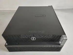 Desktop Computer Dell Precision 5820 32GB Intel Core i7 SSD 256GB