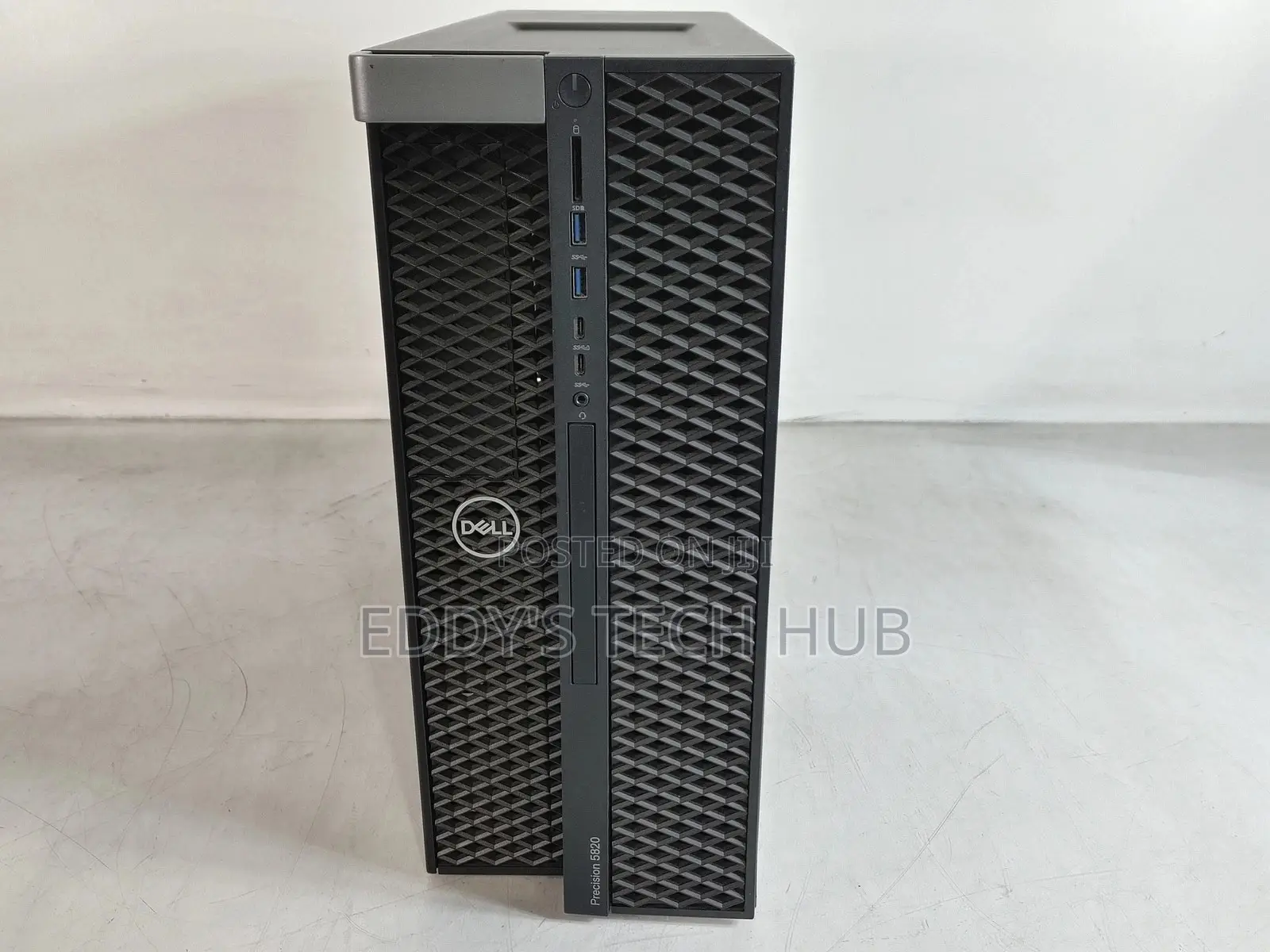 Desktop Computer Dell Precision 5820 32GB Intel Core i7 SSD 256GB
