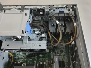 Desktop Computer Dell Precision 5820 32GB Intel Core i7 SSD 256GB