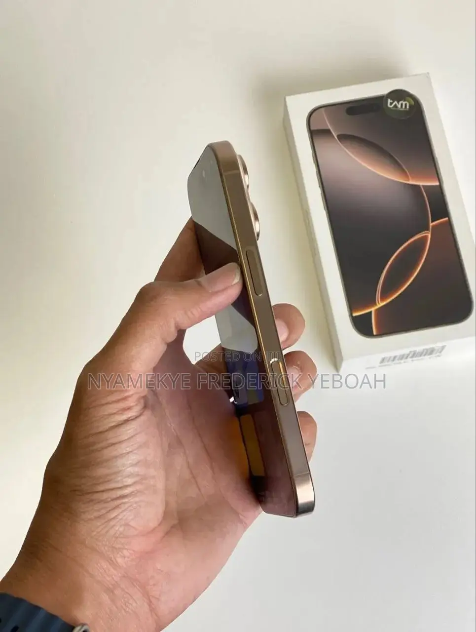 Apple iPhone 16 Pro 256 GB Gold