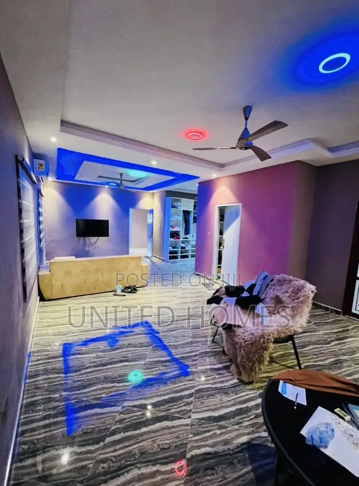 5bdrm House in Olebu, Ablekuma for sale