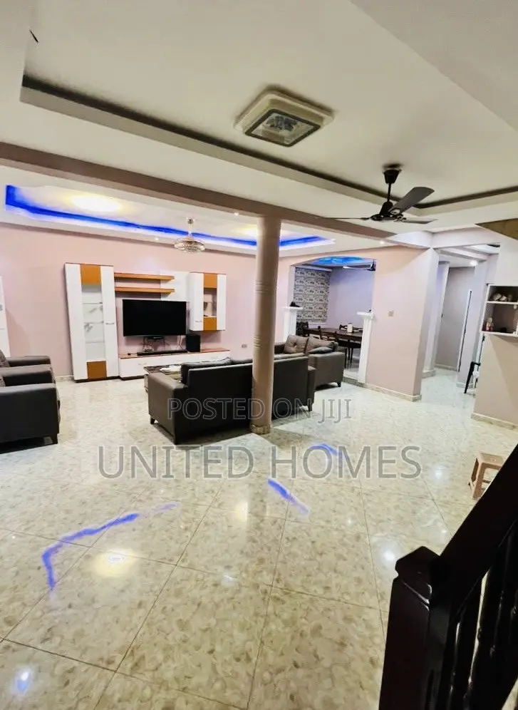 5bdrm House in Olebu, Ablekuma for sale