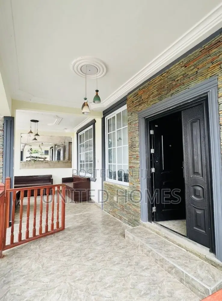 5bdrm House in Olebu, Ablekuma for sale