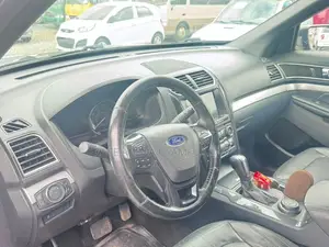 Ford Explorer XLT 4dr FWD (2.3L 4cyl 6A) 2017 Blue