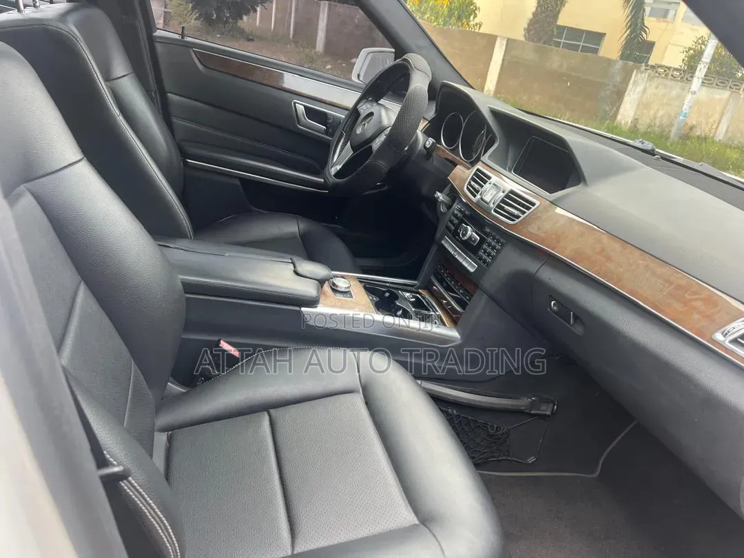 Mercedes-Benz C250 2012 Black
