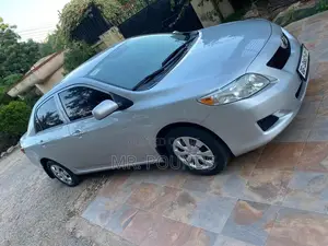 Toyota Corolla 2010 Silver