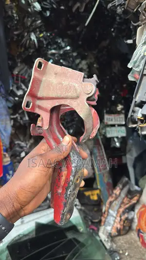 Rogue / Xtrail 2014,2015,2016,2017,2018,2019,2020 Bonnet Hinge/Inches