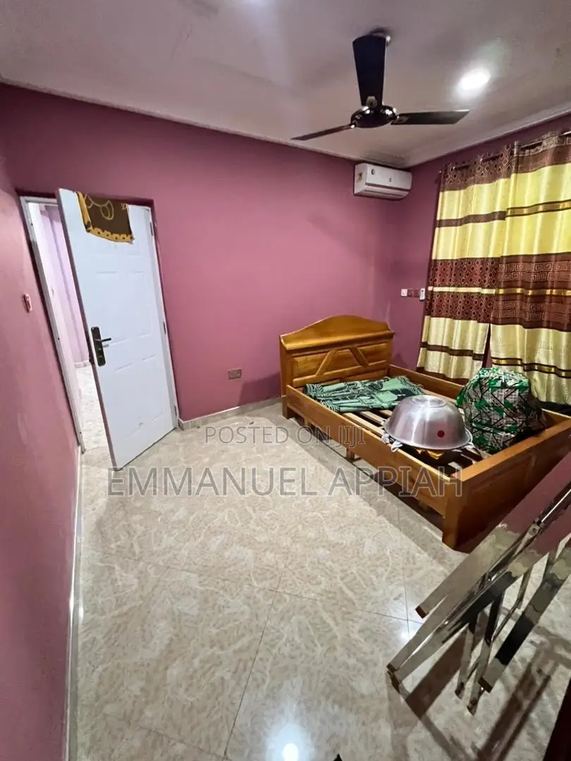 5bdrm House in Ablekuma Olebu for sale