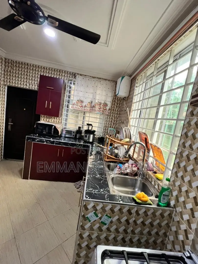5bdrm House in Ablekuma Olebu for sale
