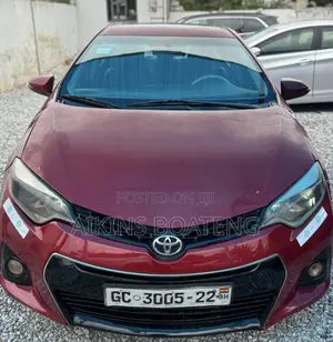 Toyota Corolla 2015 Red