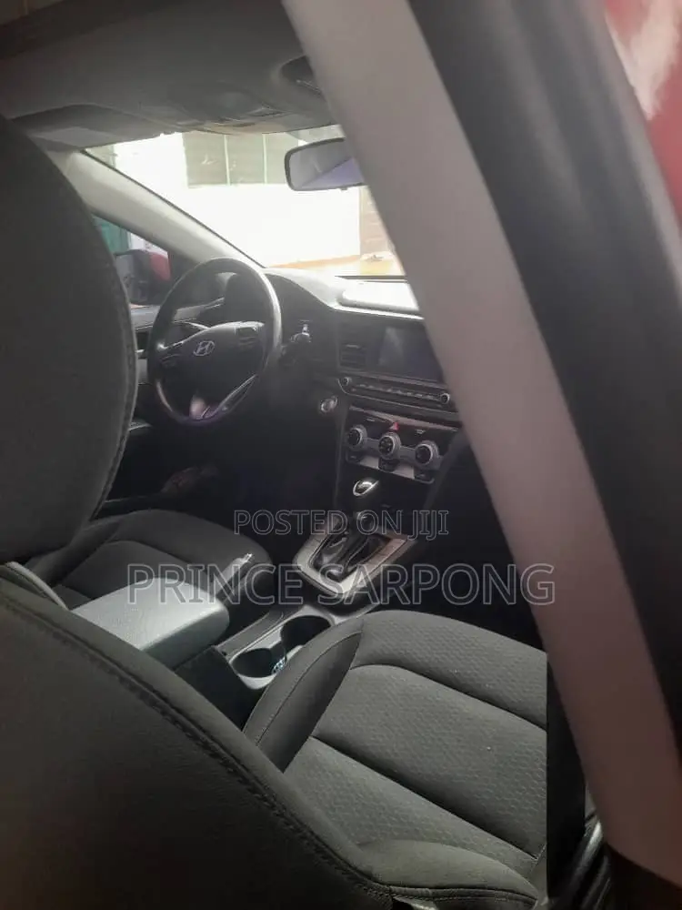 Hyundai Elantra Limited 2020 Red