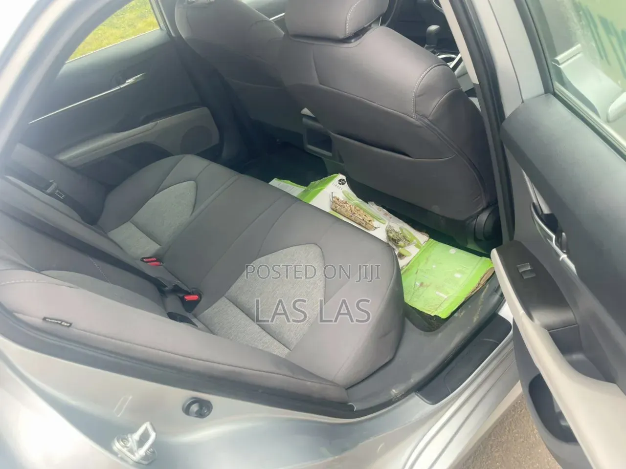 Toyota Camry 2021 Silver