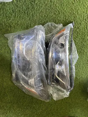 Honda Cr-v 2017-3018-2019-2020-2021-2022 Headlight Pair