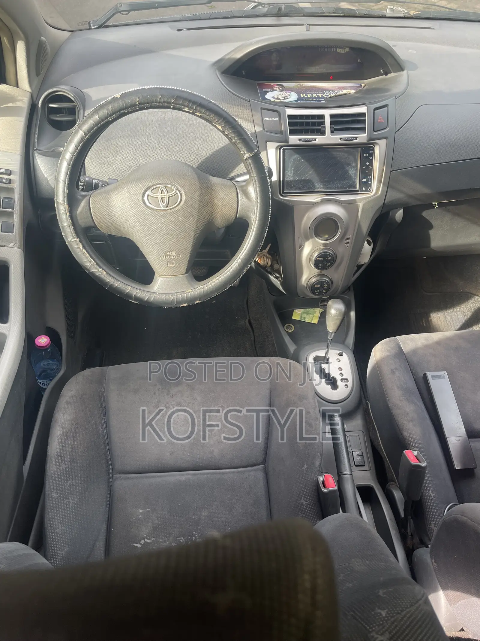 Toyota Vitz 2010 Black