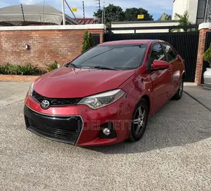 Toyota Corolla 2015 Red