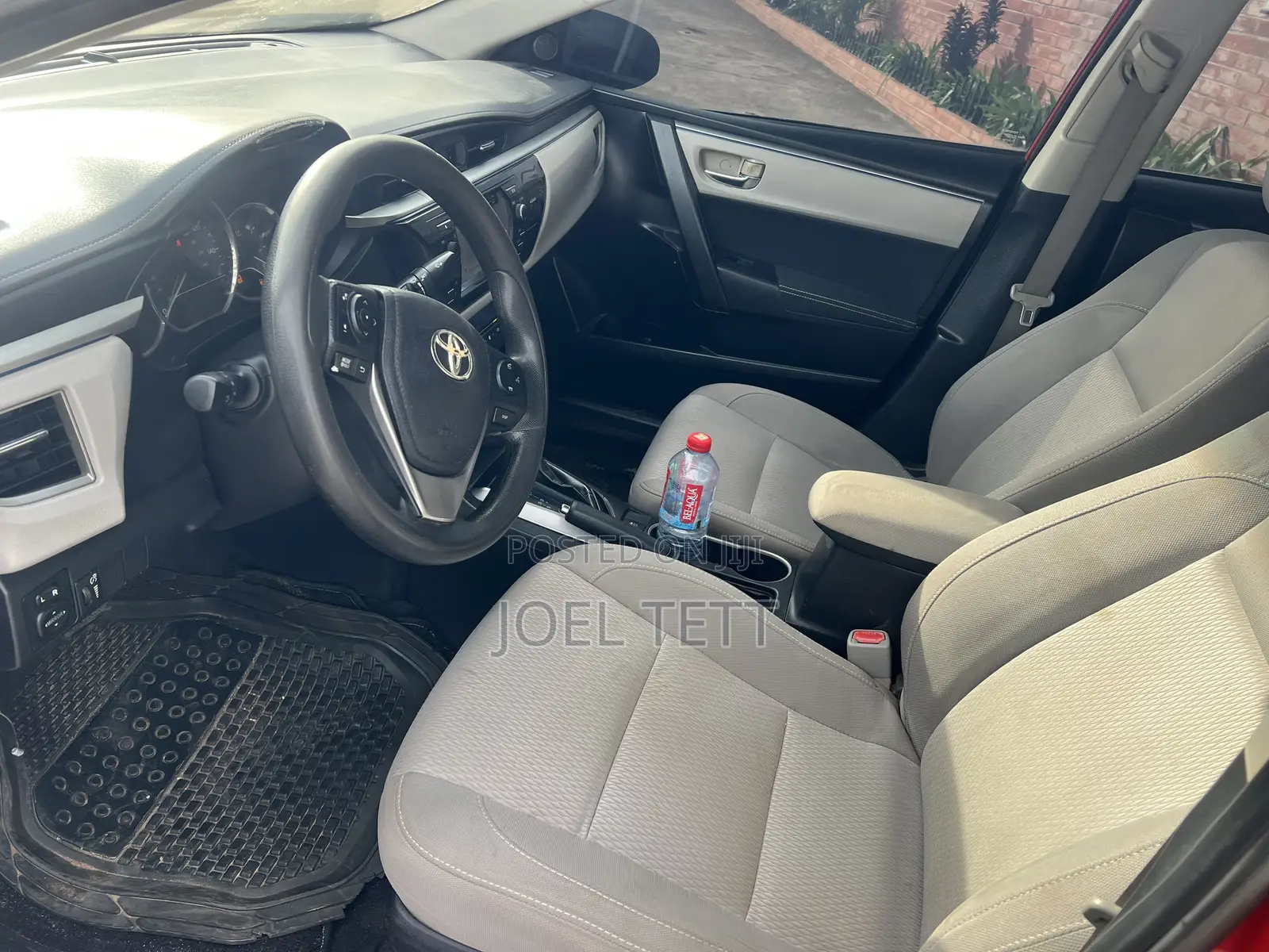 Toyota Corolla 2015 Red
