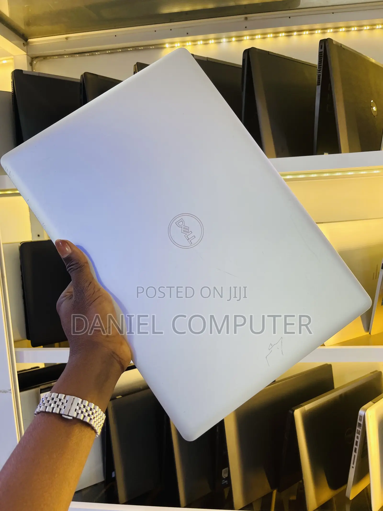Laptop Dell Inspiron 3542 8GB AMD Ryzen 5 SSD 256GB