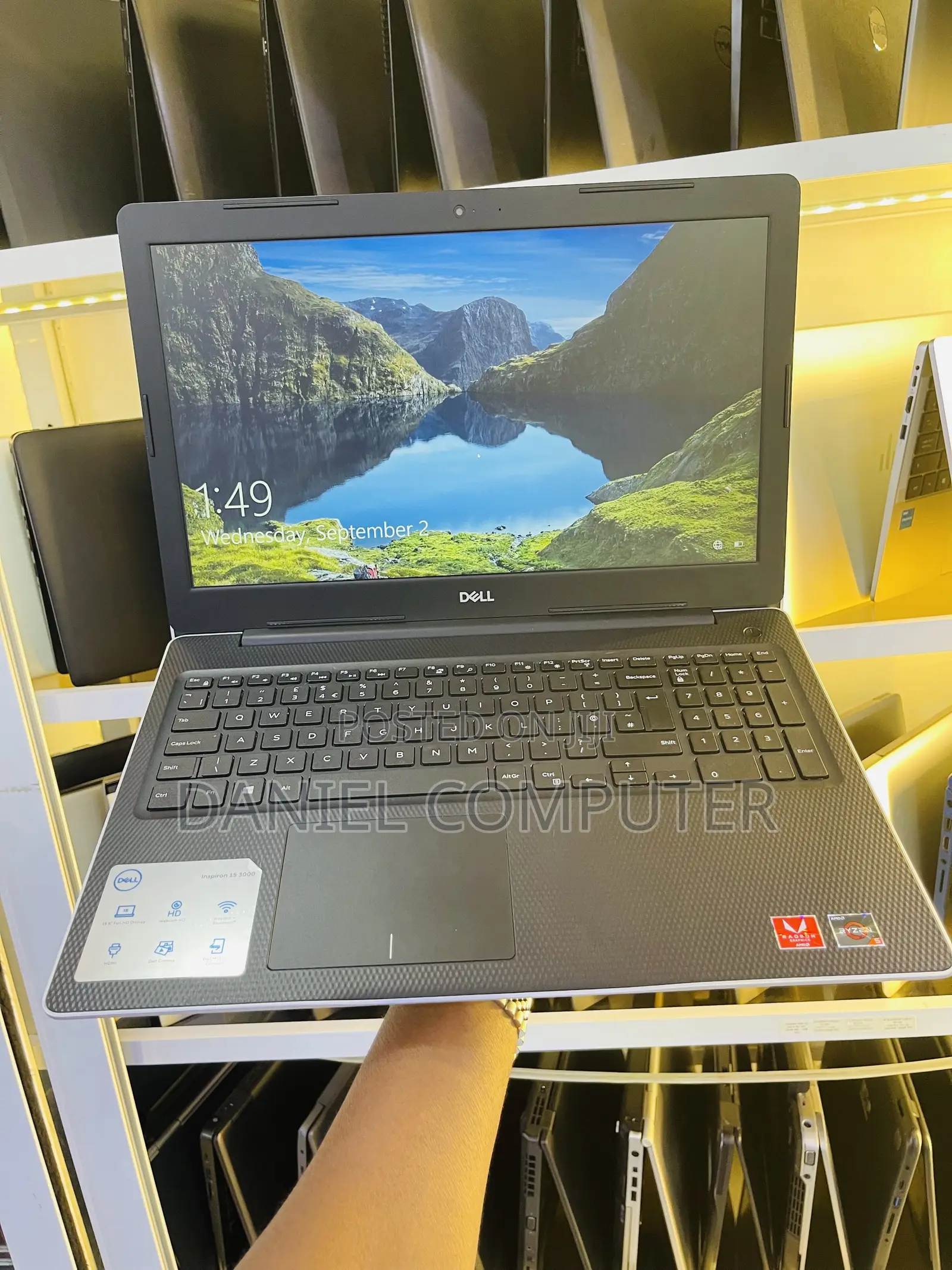 Laptop Dell Inspiron 3542 8GB AMD Ryzen 5 SSD 256GB