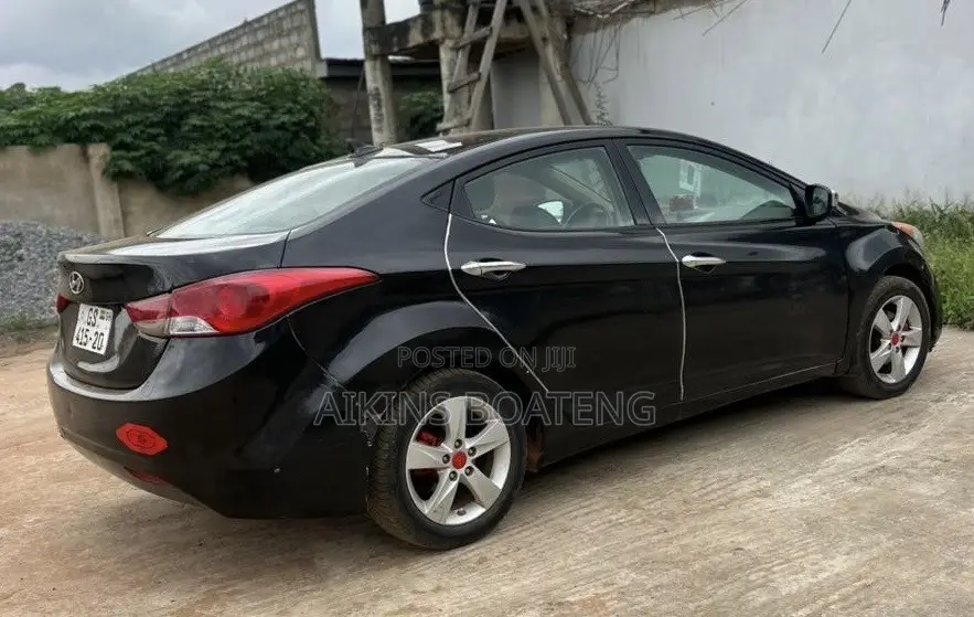 Hyundai Elantra 2013 Black