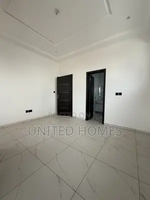 4bdrm House in Adenta for sale