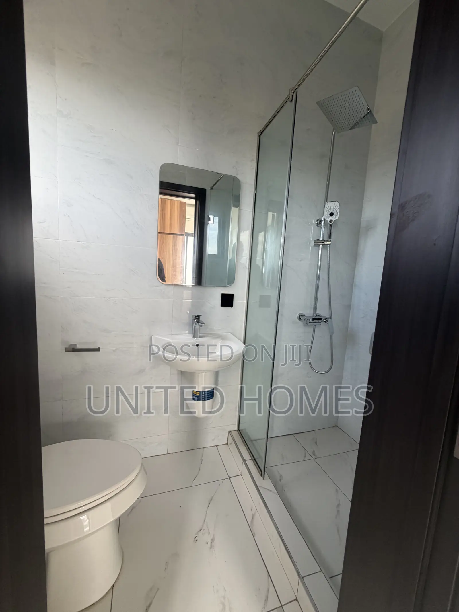 4bdrm House in Adenta for sale