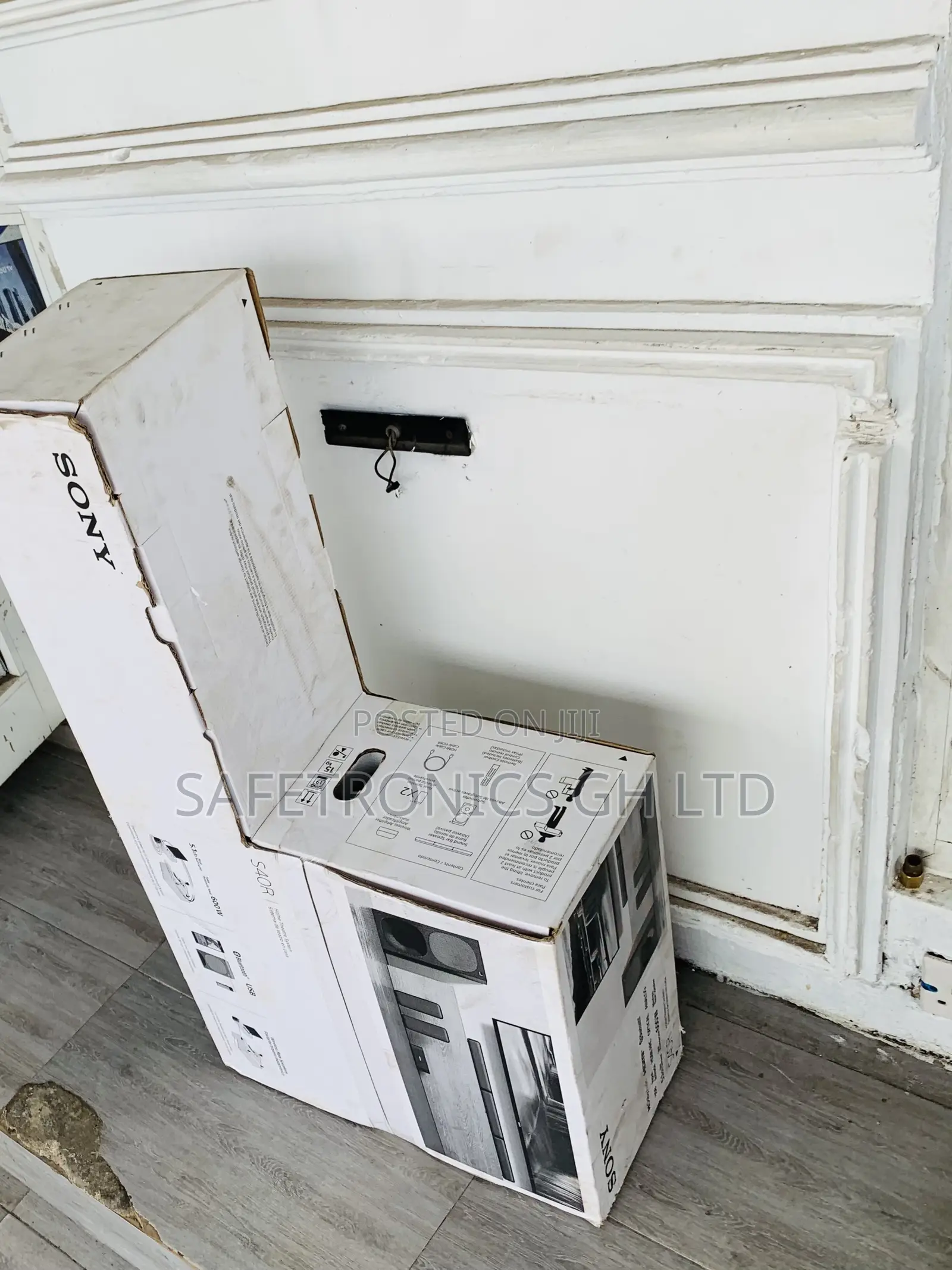 Get Unique Sony 600W 5.1ch Home Cinema Soundbar System | HT-S40R