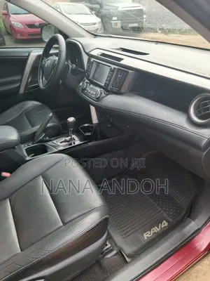 Toyota RAV4 Limited 4dr SUV (2.5L 4cyl 6A) 2018 Red