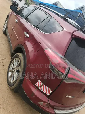 Toyota RAV4 Limited 4dr SUV (2.5L 4cyl 6A) 2018 Red