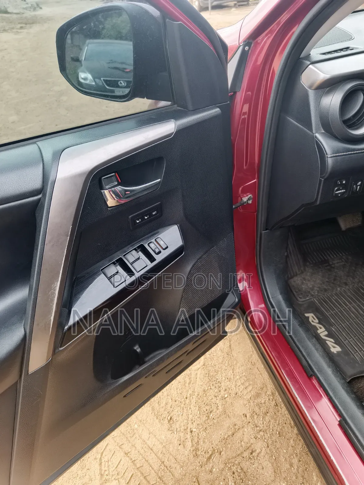 Toyota RAV4 Limited 4dr SUV (2.5L 4cyl 6A) 2018 Red